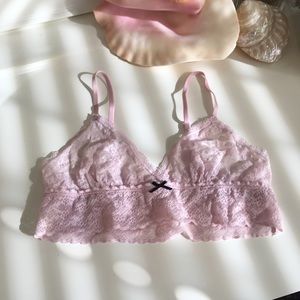 SOLD Light Pink Lace Victoria’s Secret Bralette
